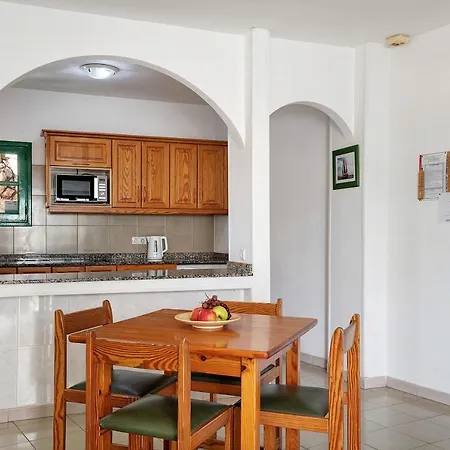 Spacious Sunny Relaxing Lanzarote Tatil Evi